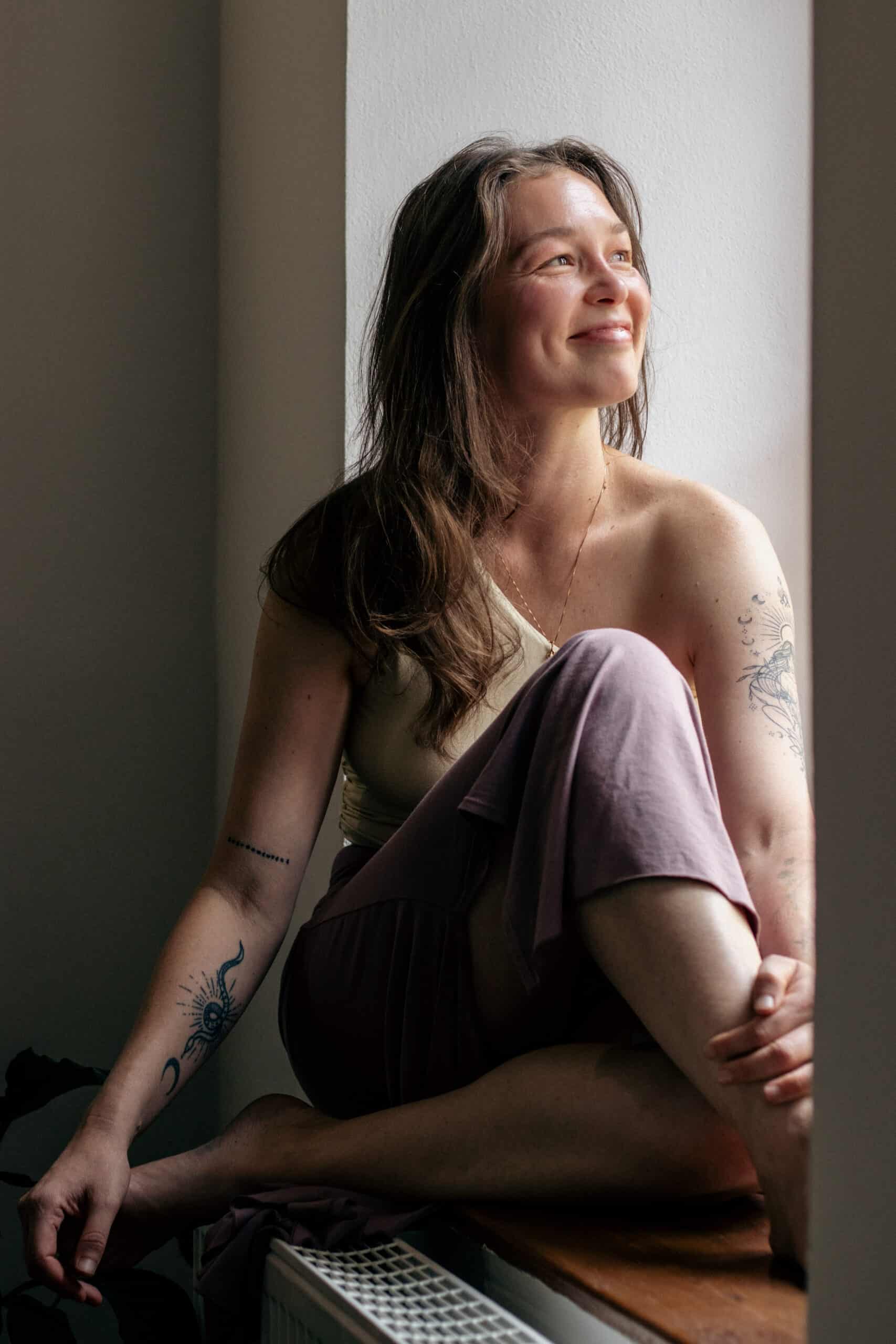 Dominika Červenková - Aštánga jóga, Mayská abdominální terapie, Kraniosakrální terapie, individuální ženská spolupráce - Salón Srdce České Budějovice